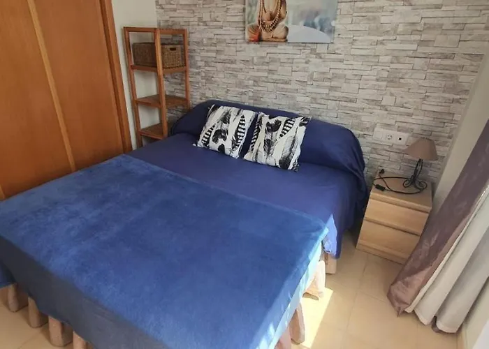 Coqueto Aparamento Con Garaje En Conil
